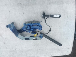 Mercedes c-klasa w205 купе петля патрон/заряд капота правые a2058800928 фото №1