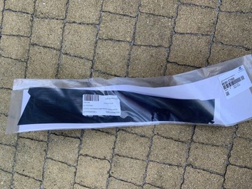 Hyundai i20 ii 2014- наклейка оклеювання/облицювання двері зад праві новий оригінал фото №1