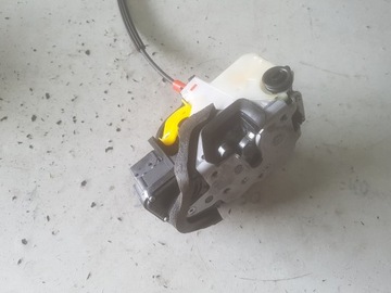 Opel mokka i a 12r- замок дверь левый зад 6 pin фото №1