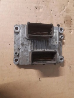 Блок керування двигуна opel corsa c 1,0 фото №1