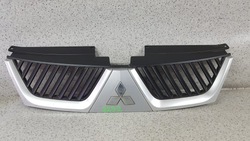 Mitsubishi outlander 2 ii 2006 - решітка радіатора решітка 2232 фото №1