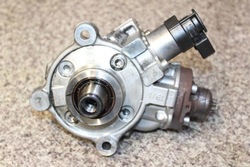 Mercedes w213 glc w253 2.0cdi 654.920 насос вприскувальний a6540700001 фото №1