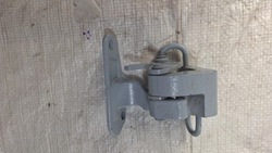 Vw t5 t6 петля двері нижніх 7h0831411b фото №1