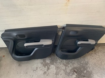 Citroen c3 aircross права перед зад передня задня оббивка двері комплект фото №1