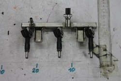 Планка вприскувальний hx7g-9d280-bb fiesta mk8 1.5 ecob фото №1