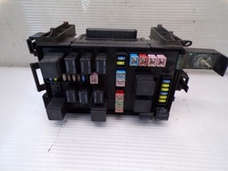 Коробка запобіжників jeep grand cherokee wk фото №1