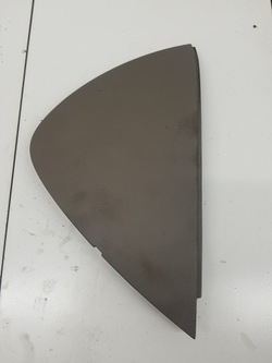 Захист заглушка панелі права volkswagen passat b6 3c1858218a фото №1