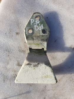 Петля двері праві перед нижній iveco daily iii unijet16v 29l10hpi 2002r фото №1