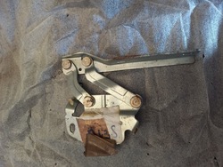 Петля капота лівий vw passat b7 3c0823301e фото №1