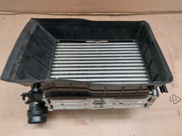 Радиаторов интеркулер renault scenic iv 1.3 tce 144962803r фото №1