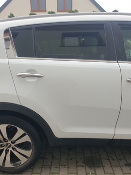 Kia sportage iii дверь зад задние правые wd фото №1