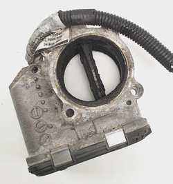 Дроссельная заслонка volvo v70 ii 2.4 d 8692720 фото №1