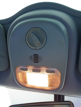 Peugeot 407 sw 04-10 освітлення кабіни лампа внутрішня стельова фото №1