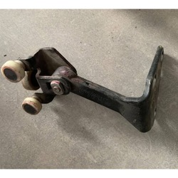 Ролик двері зсувних a9067600147 mercedes sprinter 906 фото №1