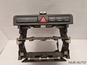 Комплект рамка карман радио кнопка аварийных audi a3 8p 8p0858005b фото №1