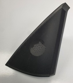 Трикутник захист динаміка праві перед mercedes w204 фото №1