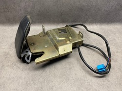 Заглушка кришки дах ліва audi 80 cabrio фото №1