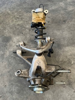 Ferrari portofino f164 поворотный кулак рычаг mcperson амортизатор перед левая фото №1