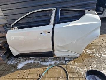 Двері ліві лівий l зад задні toyota chr ch-r ch r i 1 16 17 18 19 20 21 22 фото №1