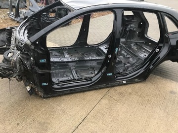 Mercedes b w247 2020 порог стойка средний левый фото №1