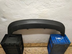 Накладка спойлер бампера зад skoda rapid 5jh807521 фото №1