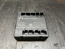 Mercedes w447 модуль двері a4479000001 фото №1