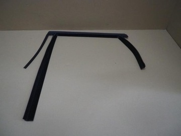 Прокладка рамка скла двері лівий зад focus mk3 фото №1