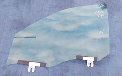 Jeep compass ii 16 17 скло з двері лівий перед 68292953aa номер 3 фото №1