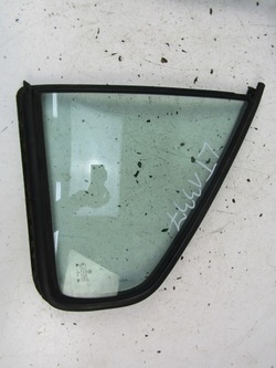 Volkswagen bora 1j5 стекло треугольная дверь зад левый фото №1