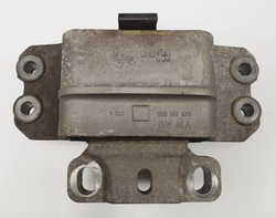 Лапи подушка коробки автомат vw golf v 1k0199555 фото №1