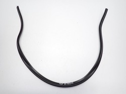 Прокладка резиновая накладка подкапотное пространство капота камеры skoda octavia iii 5e 19r фото №1