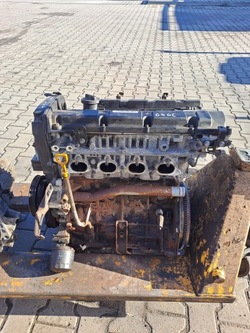 Двигун стійка hyundai купе ii 2.0b g4gc змінні фази фото №1