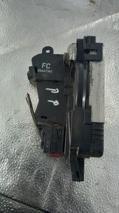 Замок правые перед opel vectra c 2.2b 03r sedan фото №1