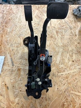 Ford c-max mk2 гібрид energi 2.0 usa педаль газу гальма комплект фото №1