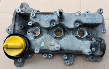 Renault dacia 0,9 tce крышка клапанов фото №1