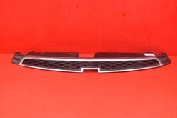 Решітка решітка радіатора чорна 96832951 chevrolet cruze 1 i 09-12 фото №1