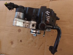 Kia ceed tucson santa fe 2.0 crdi насос впрыскивающий фото №1