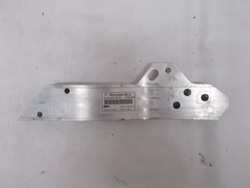 Mercedes glc w253 кронштейн усилитель ремня фото №1