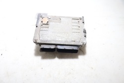 Комп'ютер двигуна skoda octavia ii 1.6 фото №1