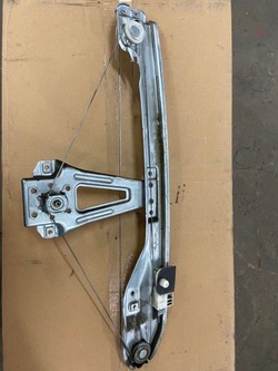 Renault clio iii подъемник стекла правые зад фото №1