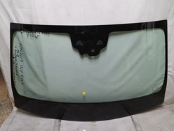Стекло передняя mercedes glb x247 2019- камера датчик оригинал kamyk фото №1