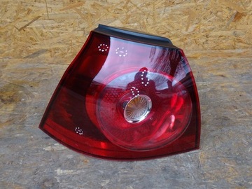 Golf v r32 hb хетчбек лампа зад задня ліва тонована вишнева оригінал фото №1