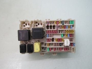 X-trail iv t33 1.5 22r коробка запобіжників корпус 243506ra1b фото №1