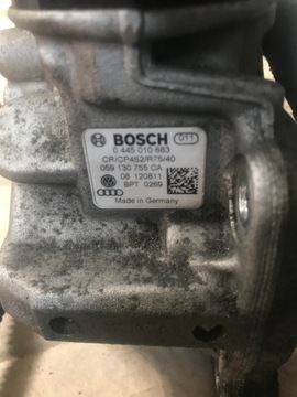 Насос топлива cdu 3.0 tdi 0445010683 059130755ca фото №1