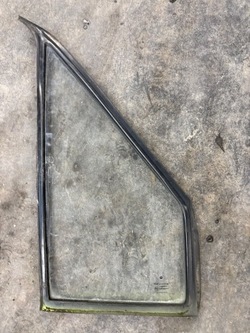 Стекло дверь передних левая vw lt 43r000042 фото №1