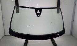 Скло лобове передня audi tt 2014- датчик камера зелена оригінальна фото №1