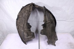 Audi q7 підкрилок передні праві 4m0821172 фото №1