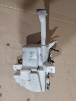 Бачок омывателя volvo v40 ii 2 ксенон фото №1