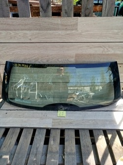 Скло задня зад кришки багажника skoda fabia ii 2 2007-2014 hb оригінальний номер 43r-001057 фото №1