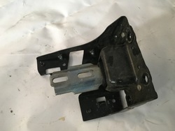 Лапи подушка коробки peugeot 208 i 1.4 hdi фото №1